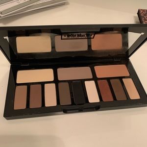 Kat Von D Makeup - Kat Von D shade and light eye palette Kat Von D Makeup - Kat Von D shade and light eye palette